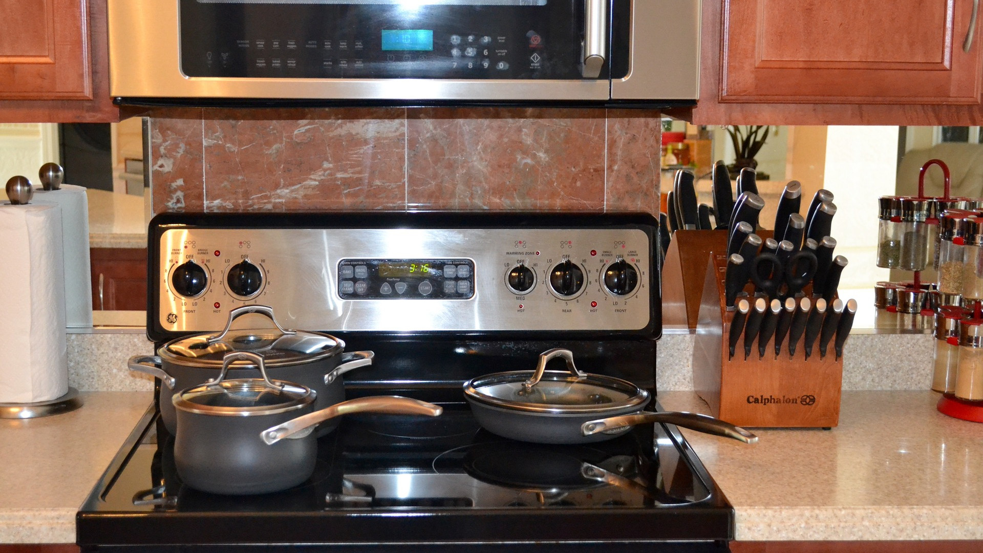 Une crédence en fer pour protéger efficacement votre cuisine