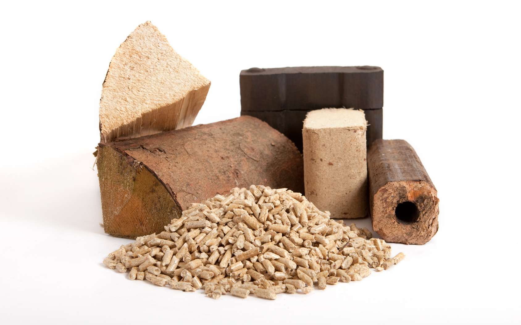 Bois de chauffage : on passe à des bûches écologiques