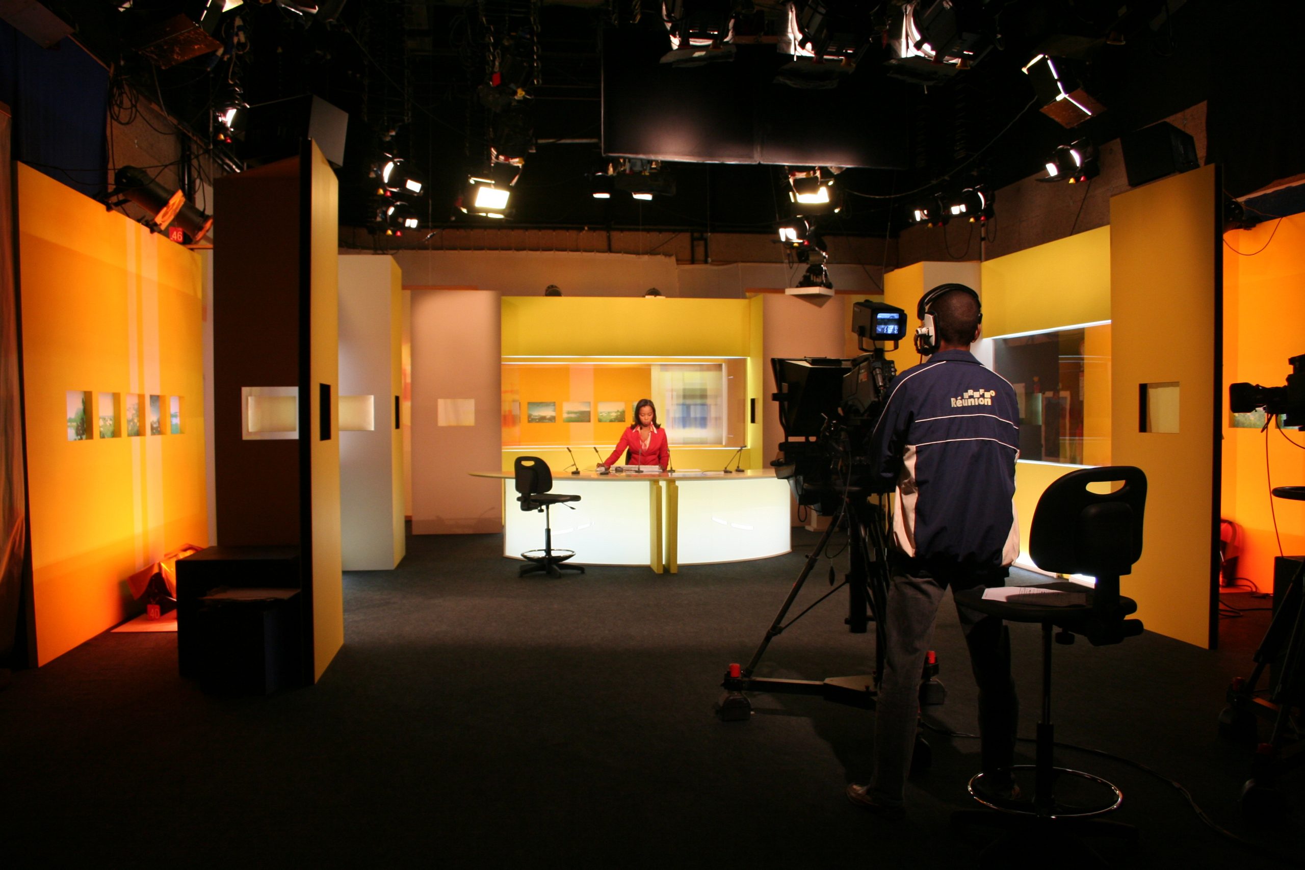 Faites appel à un professionnel pour le décor d’un plateau TV