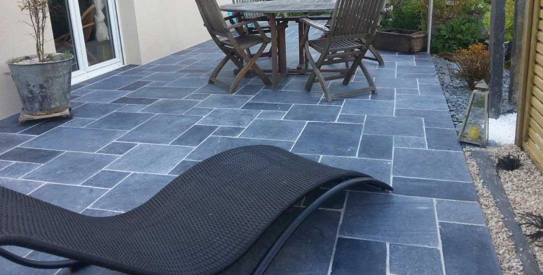 Optez pour la dalle en pierre bleue