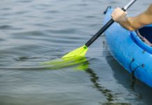 Comment réparer un accroc dans un kayak gonflable ?