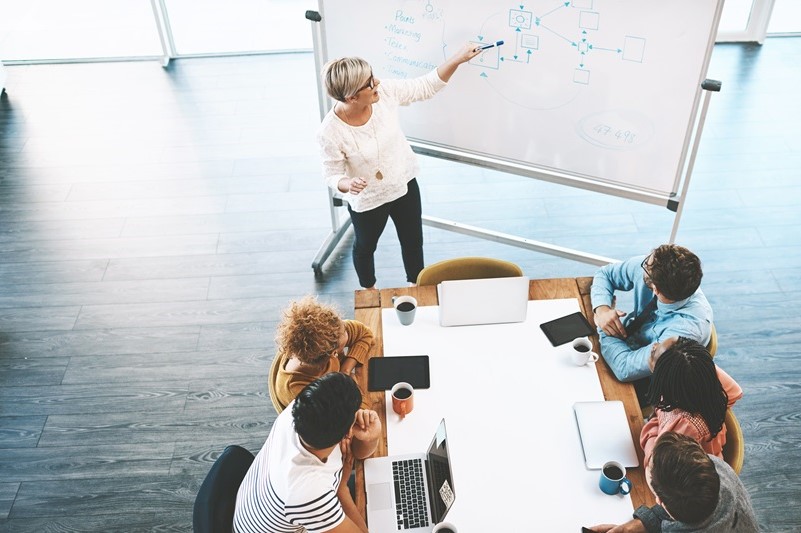 Comment trouver des salles de séminaire à Paris avec Aléou ?