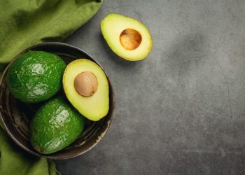 Les meilleures méthodes pour faire mûrir un avocat rapidement