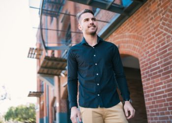 Quelle chemise homme tendance choisir pour 2025 ?